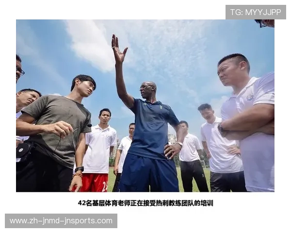 雾都绿茵场中超联赛重庆队攻防策略研究